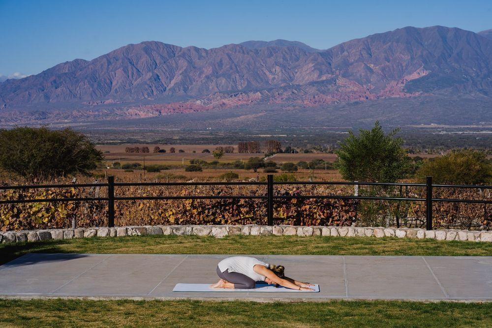 Yoga con Vista al Valle