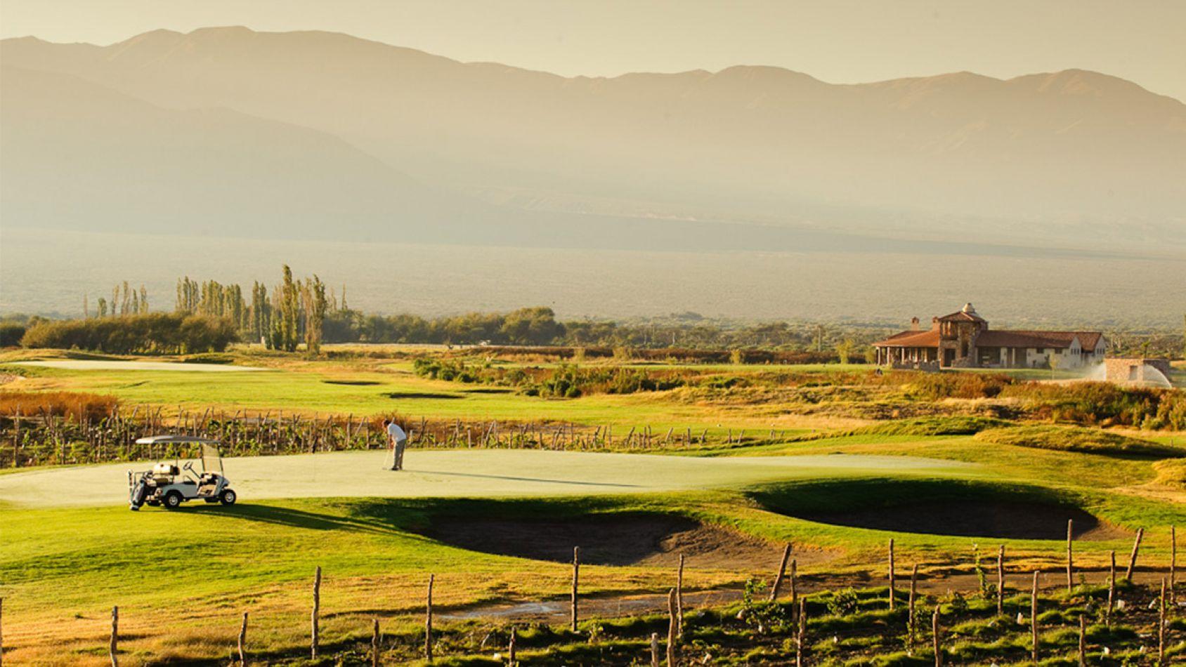Bodega El Porvenir-Golf & Wines Experience